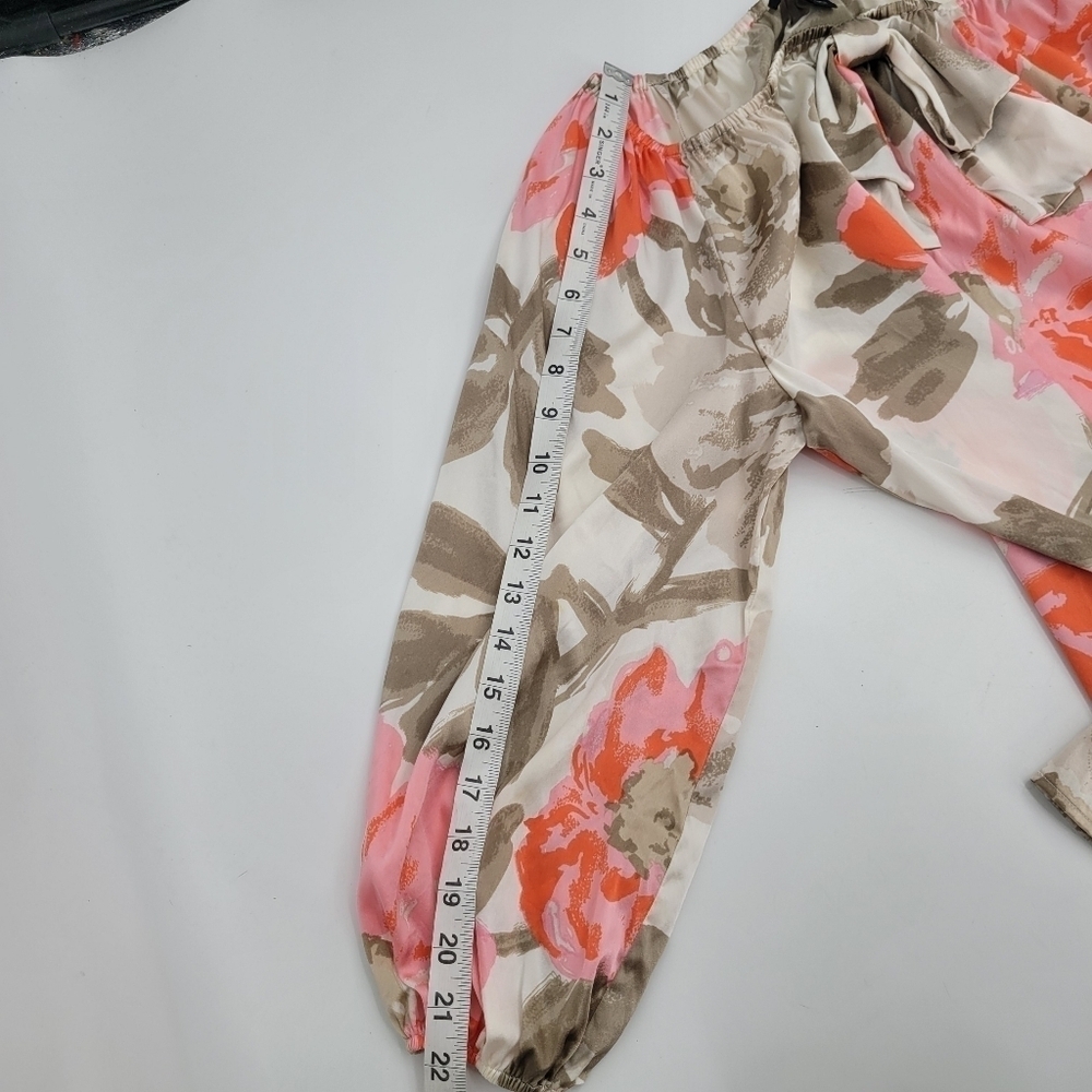 St john silk floral bubble sleeves tie neck blouse top size 4 - Picture 11 of 11